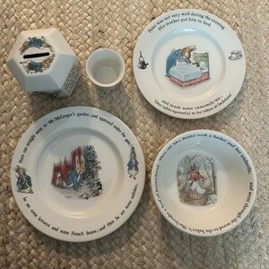 Peter Rabbit by Wedgwood Vintage Nursery Set 5 pieces